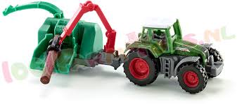 Siku 1675: Fendt Favorit 926 Tractor with JENZ Wood Chipper, Super