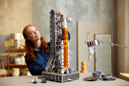 Lego 10341 NASA Artemis Space Launch System