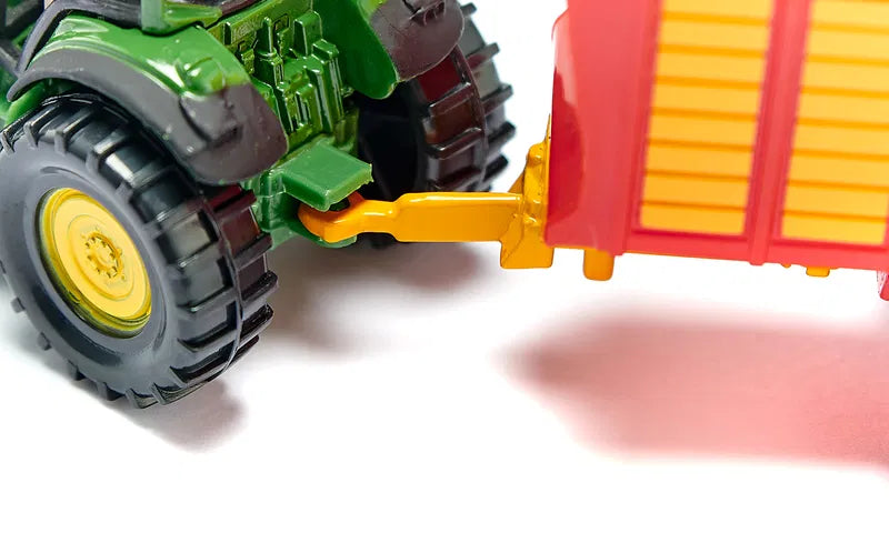 Siku 1650 Claas Tractor With Silage Trailer