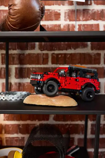 LEGO 42213 Technic Ford Bronco SUV