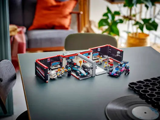 LEGO 60444 City F1 Garage & Mercedes-AMG & Alpine Cars