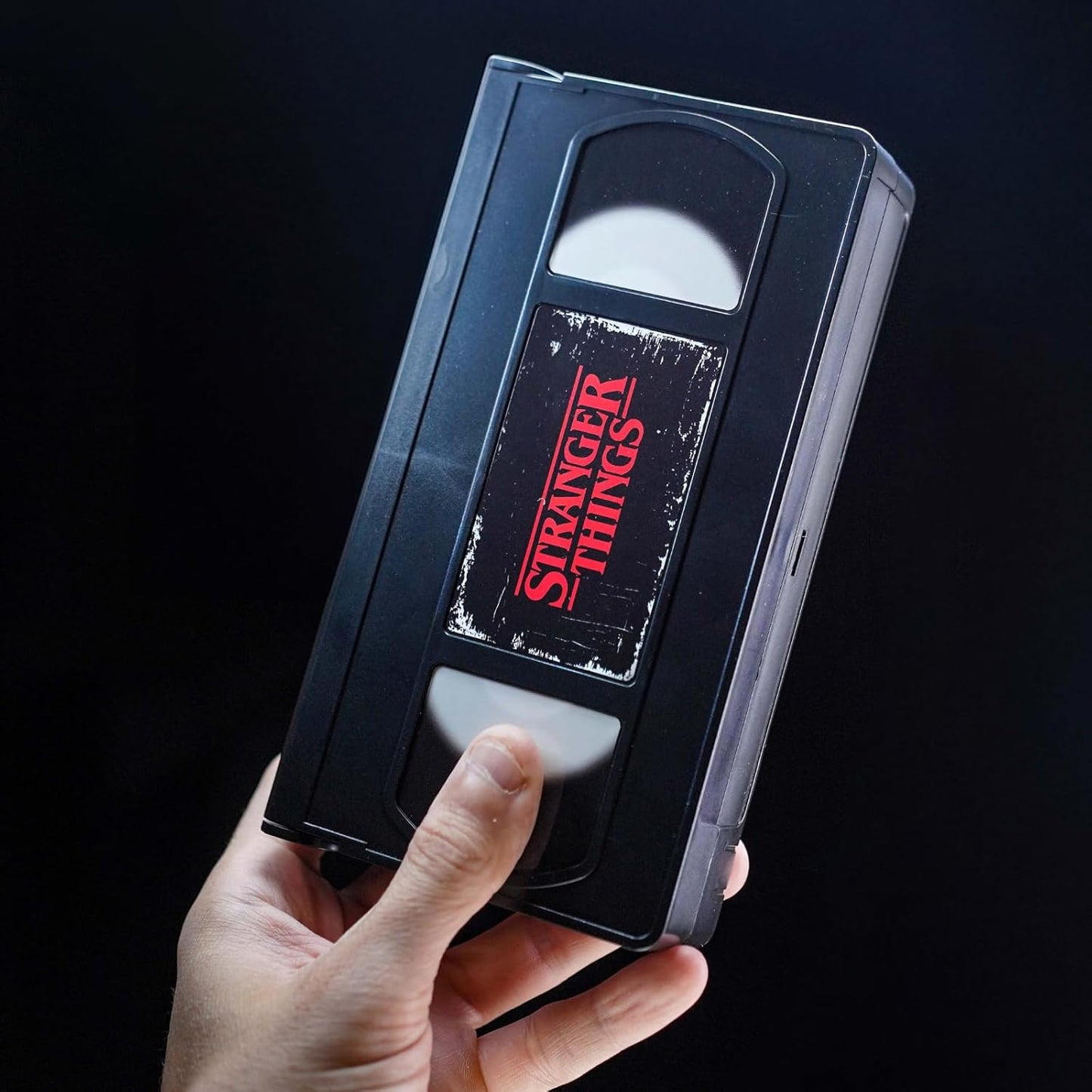 Stranger Things VHS Diorama Eleven vs Demogorgon