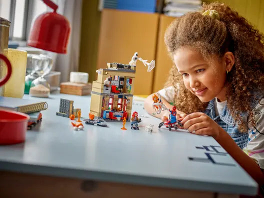 LEGO 76317 Marvel Peter Parker’s Apartment