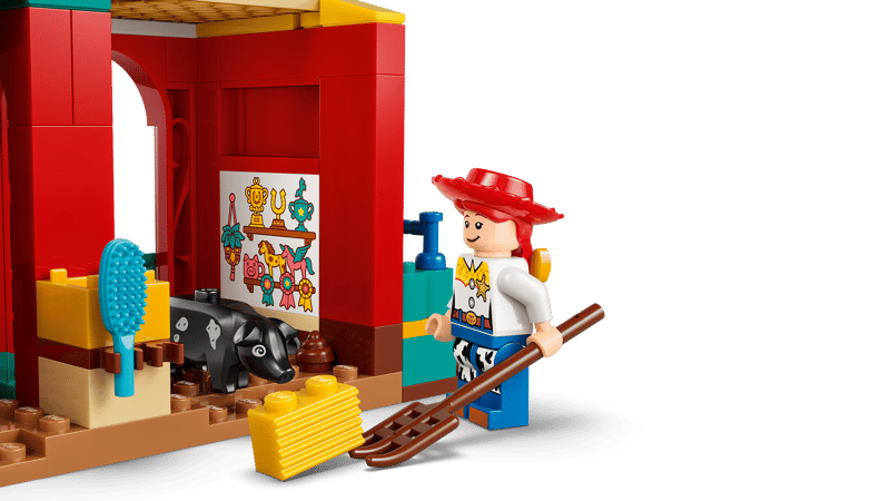 LEGO 43304 Disney Pixar Blaze's Horse Ranch