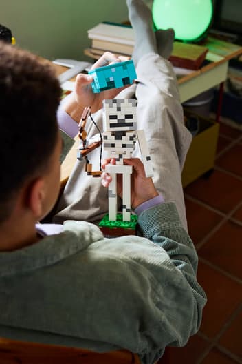 LEGO 21594 Minecraft The Skeleton