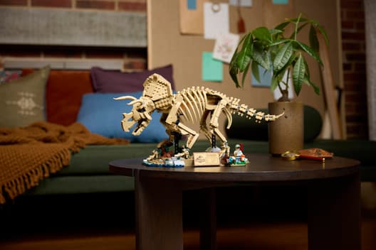 LEGO 77985 Jurassic World Dinosaur Fossils: Triceratops