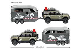 Majorette - Land Rover Defender with Horse Trailer - High Quality Model Team with Toy Horse, Light, Sound, Many Functions, for Collectors and Children from 3 Years